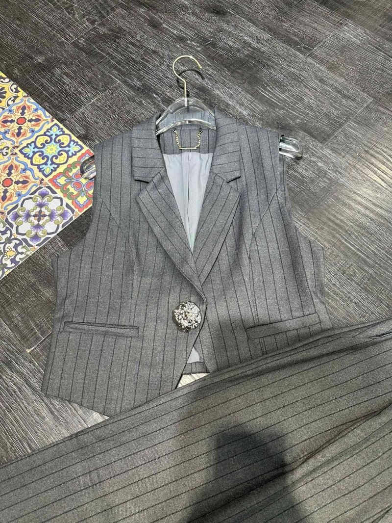 Louis Vuitton Long Suits